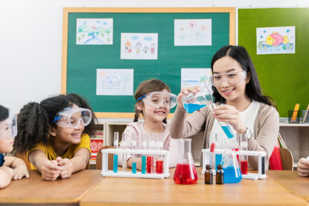 exploring-science-hands-on-learning-for-young-learner